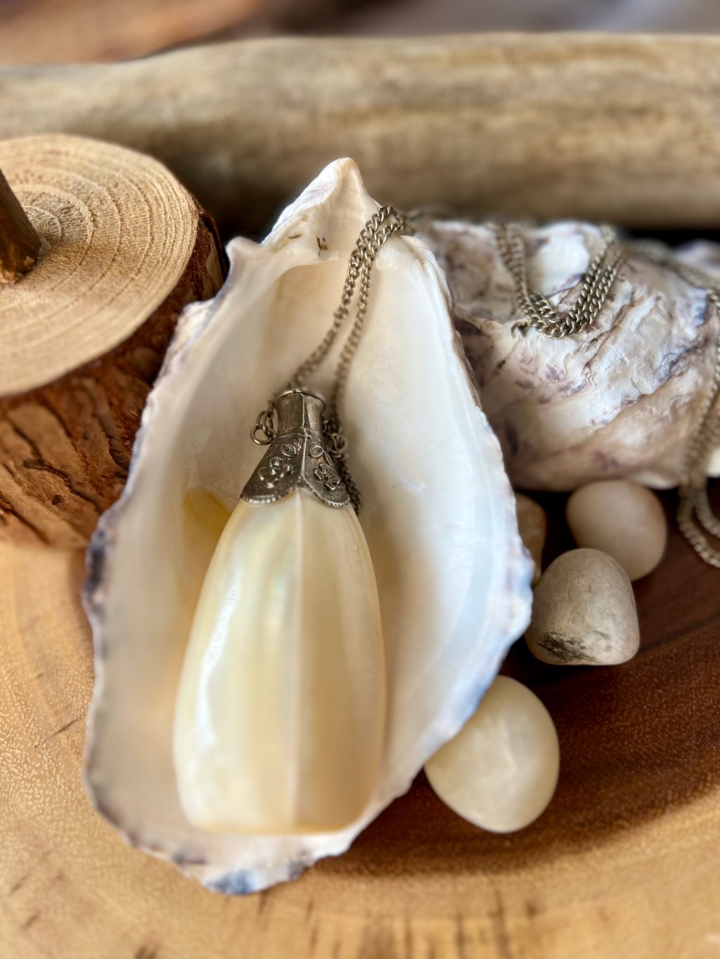 Victorian Mother of Pearl (MoP) Shell Snuff Perfume for&nbsp;Chatelaine